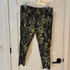 Sweaty Betty | The Power 7/8 Leggings, Black, Silver, Green Snake Print - EUC